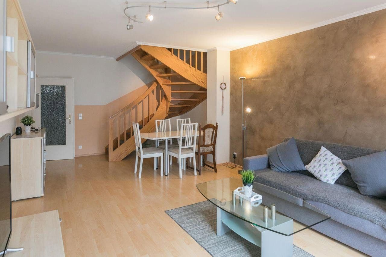 Prenájom bytu 3-izbový 90 m², Kirchenweg 8, Hamburg, Hamburg Prenájom bytu 3-izbový 90 m², Kirchenweg 8, Hamburg, Hamburg