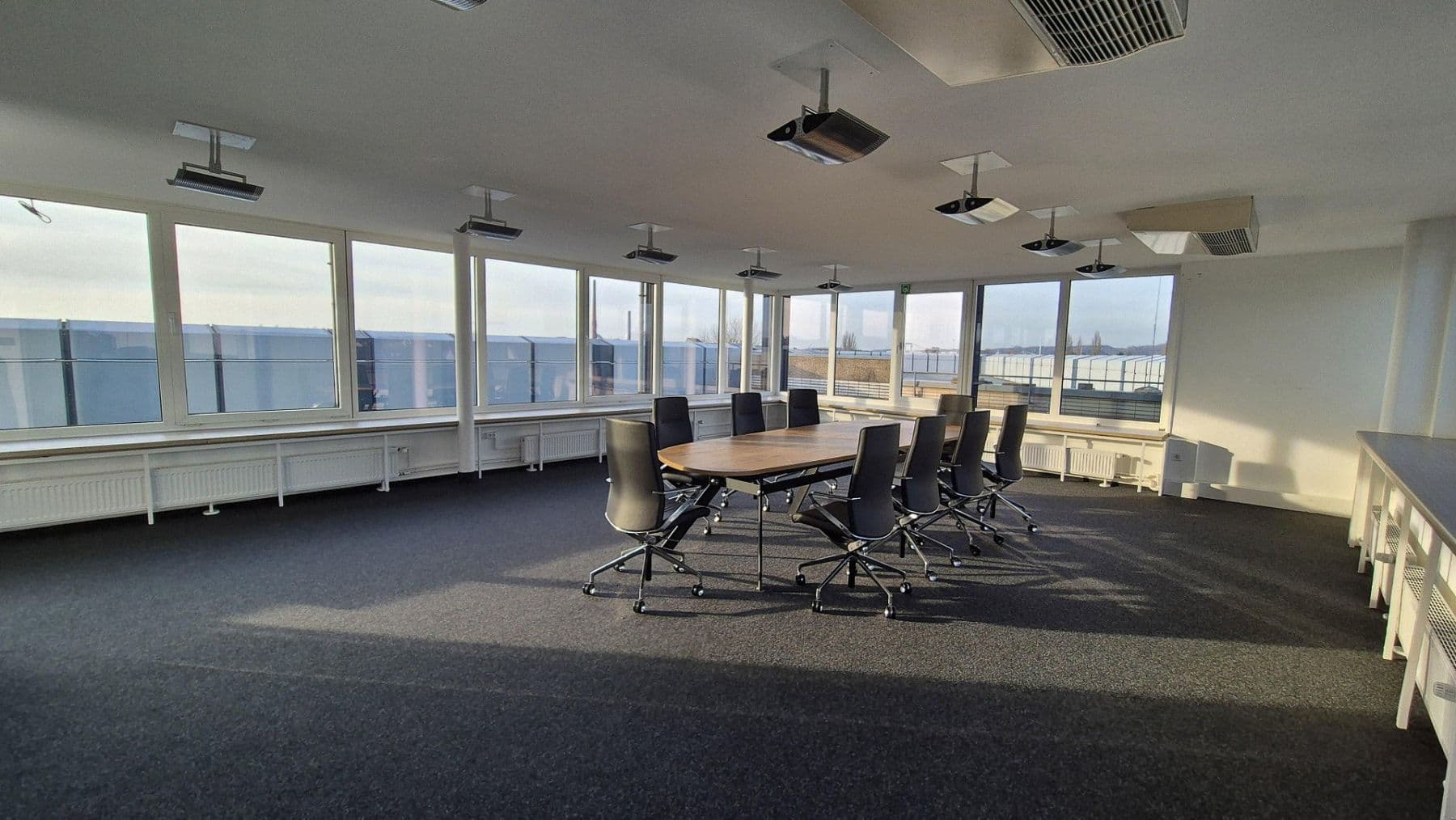 Prenájom kancelárie 3.000 m², Osnabrück, Dolné Sasko Prenájom kancelárie 3.000 m², Osnabrück, Dolné Sasko