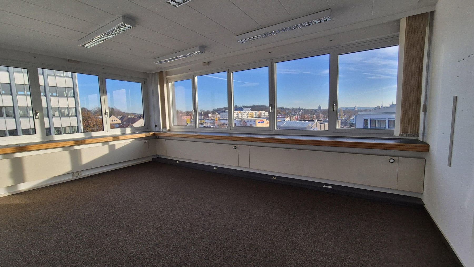 Prenájom kancelárie 3.000 m², Osnabrück, Dolné Sasko Prenájom kancelárie 3.000 m², Osnabrück, Dolné Sasko