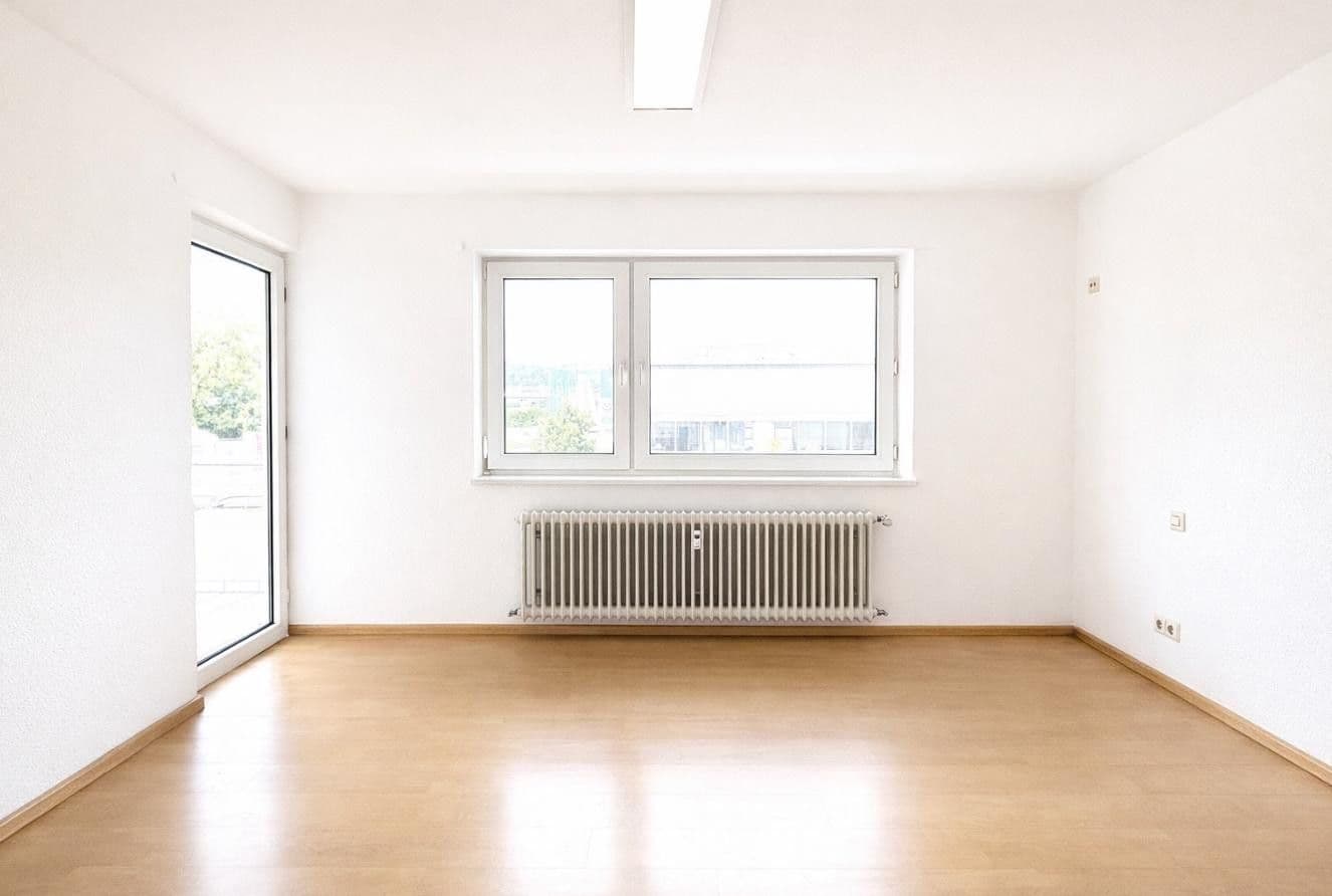 Prenájom kancelárie 105 m², Waldshut-Tiengen, Bádensko-Wurttembersko Prenájom kancelárie 105 m², Waldshut-Tiengen, Bádensko-Wurttembersko