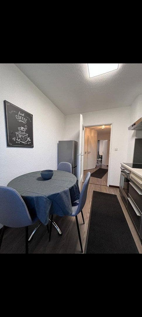 Prenájom bytu 3-izbový 67 m², Königsberger Straße 13, Böblingen, Bádensko-Wurttembersko Prenájom bytu 3-izbový 67 m², Königsberger Straße 13, Böblingen, Bádensko-Wurttembersko