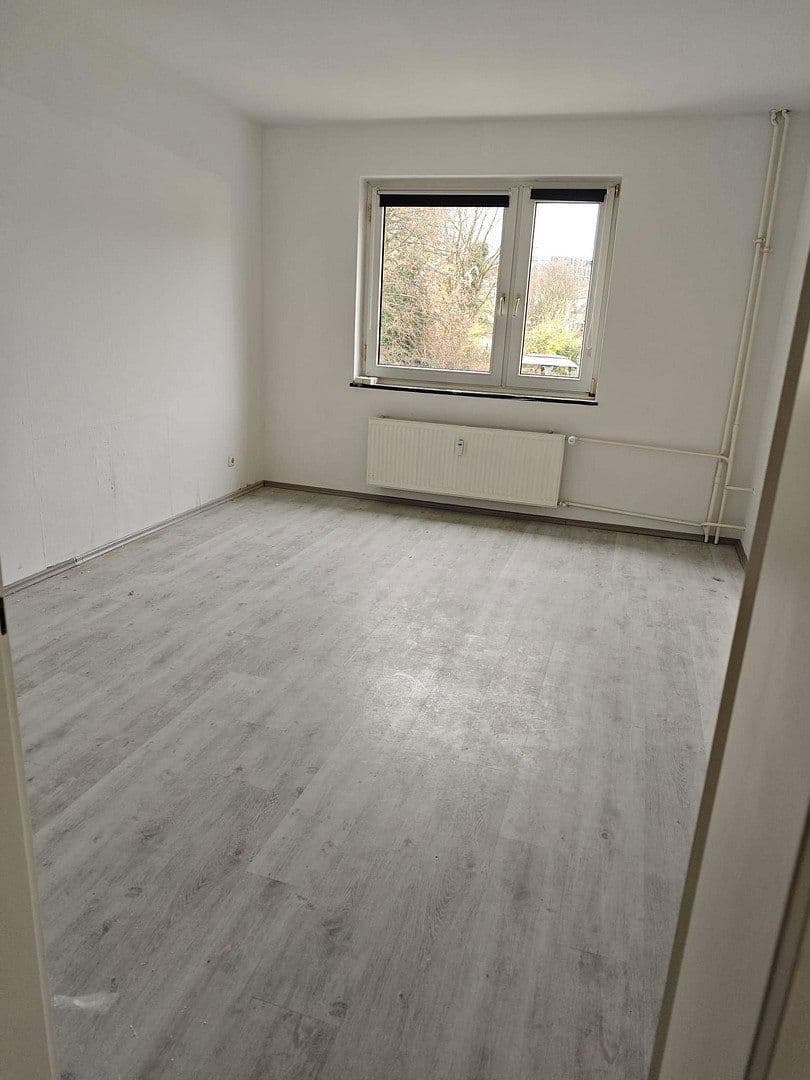 Prenájom bytu 3-izbový 73 m², Schlenhofstr. 15, Essen, Severné Porýnie - Westfálsko Prenájom bytu 3-izbový 73 m², Schlenhofstr. 15, Essen, Severné Porýnie - Westfálsko