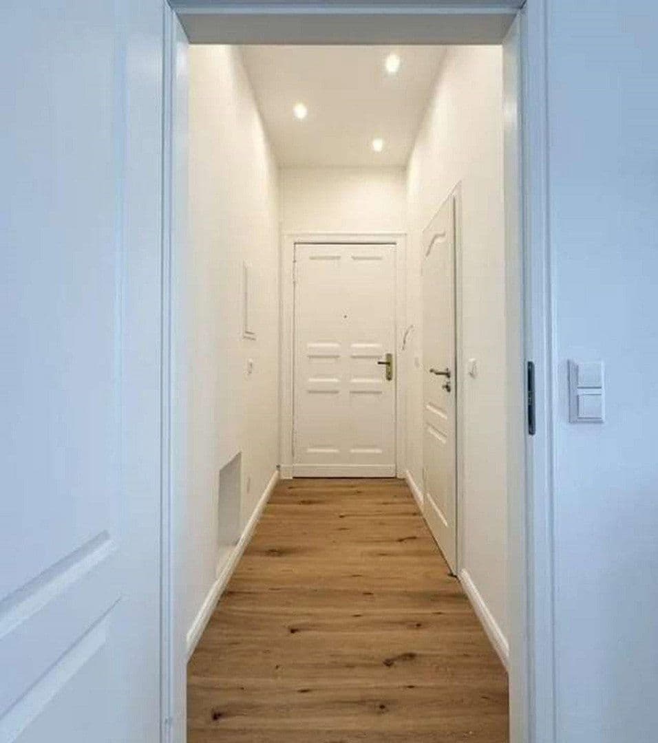 Prenájom bytu 1-izbový 44 m², Markgrafenstraße 9, Berlin, Berlín Prenájom bytu 1-izbový 44 m², Markgrafenstraße 9, Berlin, Berlín