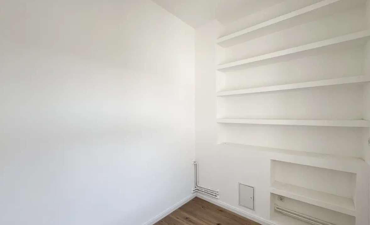 Prenájom bytu 1-izbový 44 m², Markgrafenstraße 9, Berlin, Berlín Prenájom bytu 1-izbový 44 m², Markgrafenstraße 9, Berlin, Berlín