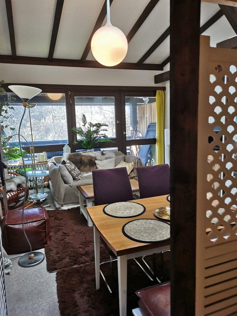 Prenájom bytu 1-izbový 46 m², Siegsdorf, Bavorsko Prenájom bytu 1-izbový 46 m², Siegsdorf, Bavorsko