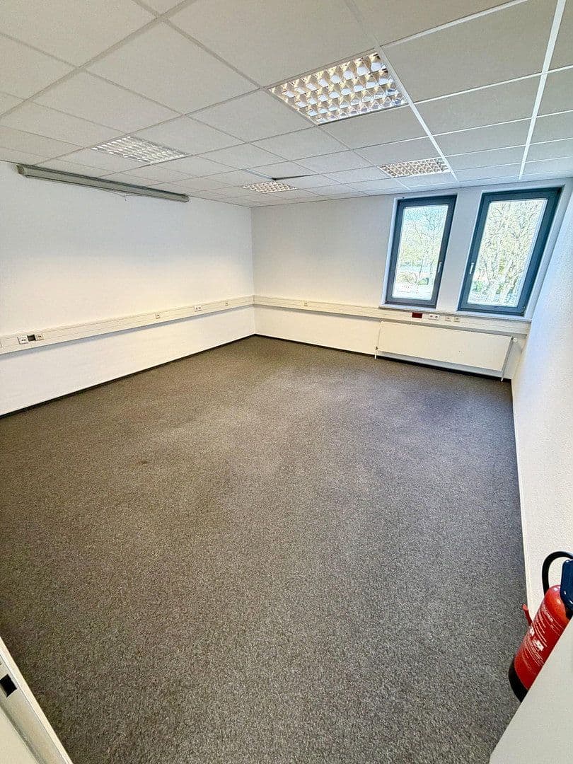 Prenájom kancelárie 140 m², Detmolder Str. 596, Bielefeld, Severné Porýnie - Westfálsko Prenájom kancelárie 140 m², Detmolder Str. 596, Bielefeld, Severné Porýnie - Westfálsko