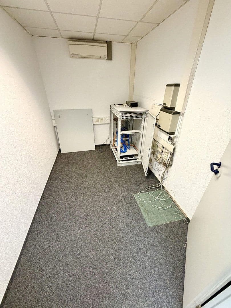 Prenájom kancelárie 140 m², Detmolder Str. 596, Bielefeld, Severné Porýnie - Westfálsko Prenájom kancelárie 140 m², Detmolder Str. 596, Bielefeld, Severné Porýnie - Westfálsko