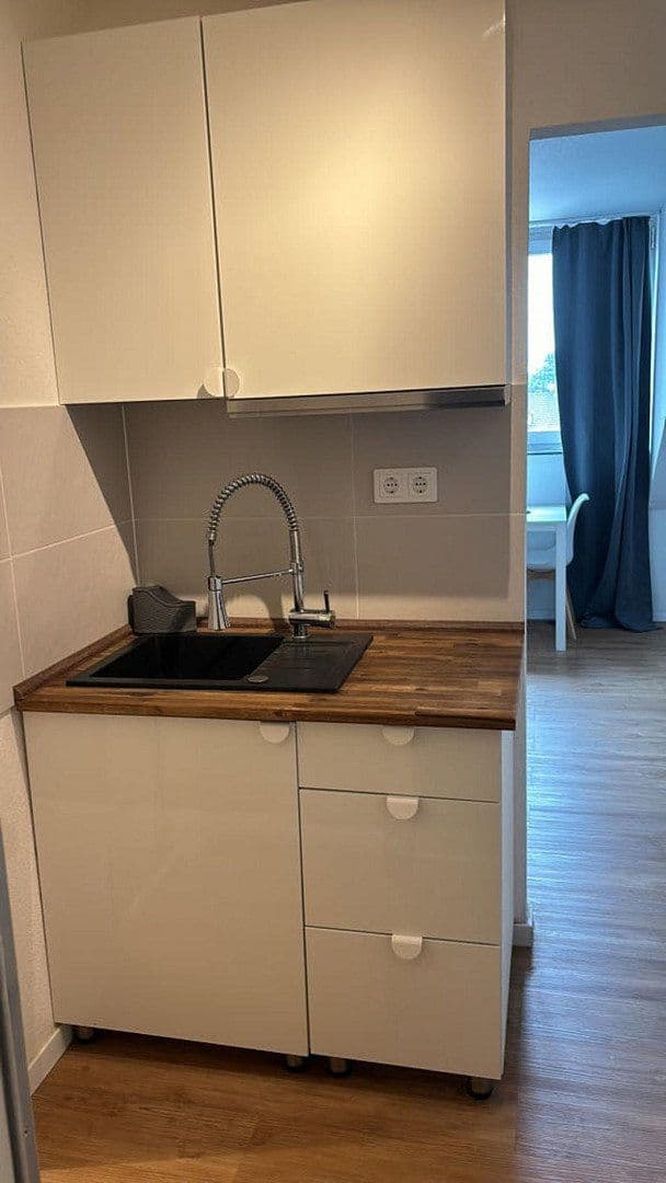 Prenájom bytu 1-izbový 30 m², Kuthsweg 31, Düsseldorf, Severné Porýnie - Westfálsko Prenájom bytu 1-izbový 30 m², Kuthsweg 31, Düsseldorf, Severné Porýnie - Westfálsko