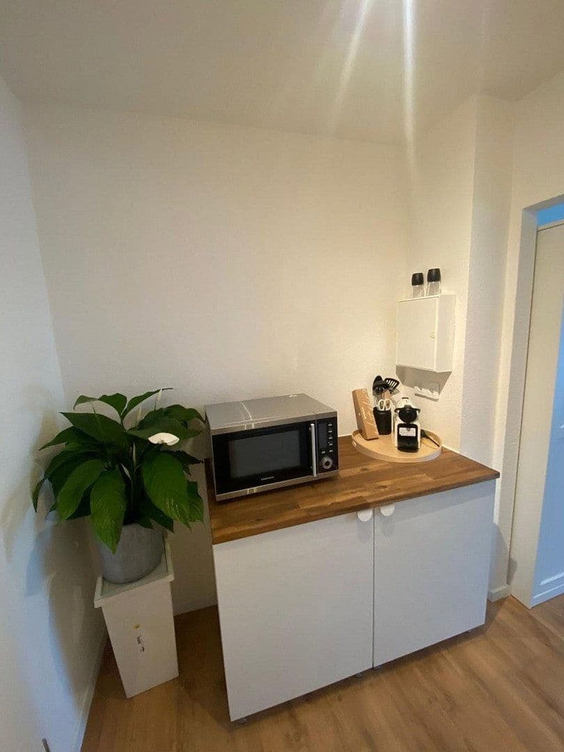 Prenájom bytu 1-izbový 30 m², Kuthsweg 31, Düsseldorf, Severné Porýnie - Westfálsko Prenájom bytu 1-izbový 30 m², Kuthsweg 31, Düsseldorf, Severné Porýnie - Westfálsko