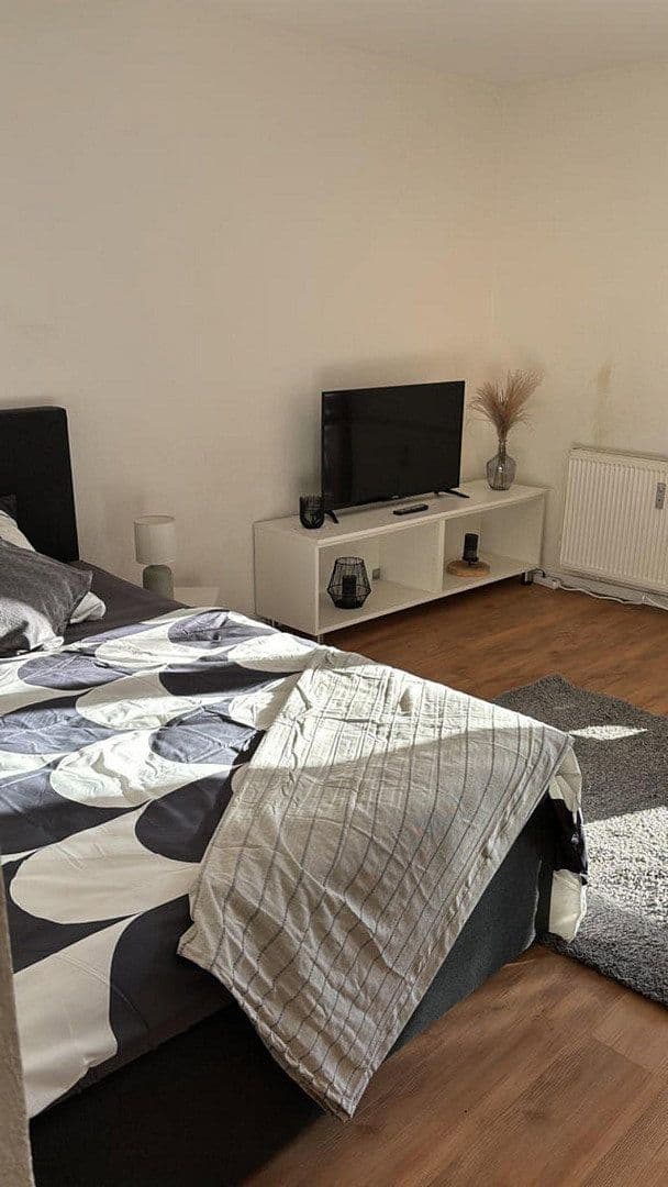 Prenájom bytu 1-izbový 30 m², Kuthsweg 31, Düsseldorf, Severné Porýnie - Westfálsko Prenájom bytu 1-izbový 30 m², Kuthsweg 31, Düsseldorf, Severné Porýnie - Westfálsko