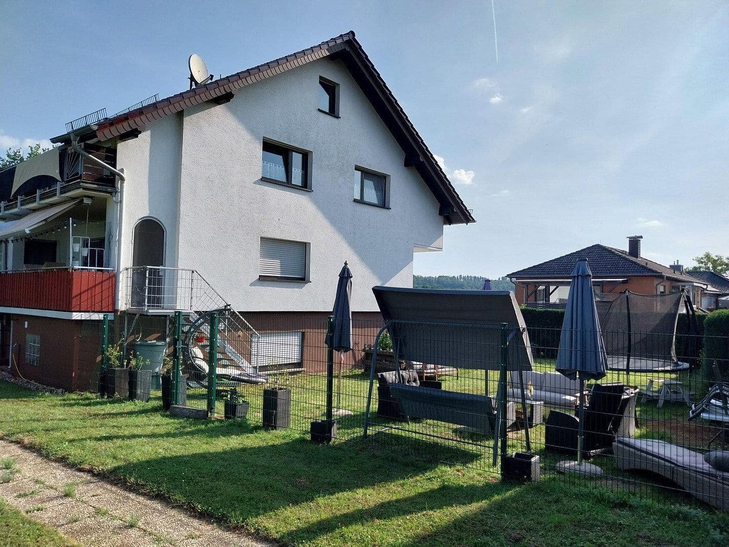 Predaj domu 377 m², pozemek 1.788 m², Pappelstraße 24, Laubach, Hesensko Predaj domu 377 m², pozemek 1.788 m², Pappelstraße 24, Laubach, Hesensko