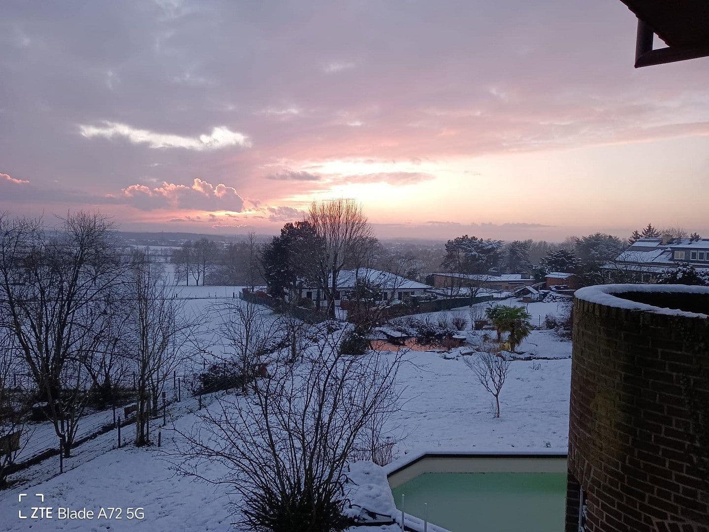 Predaj domu 378 m², pozemek 2.174 m², Nettetal, Severné Porýnie - Westfálsko Predaj domu 378 m², pozemek 2.174 m², Nettetal, Severné Porýnie - Westfálsko