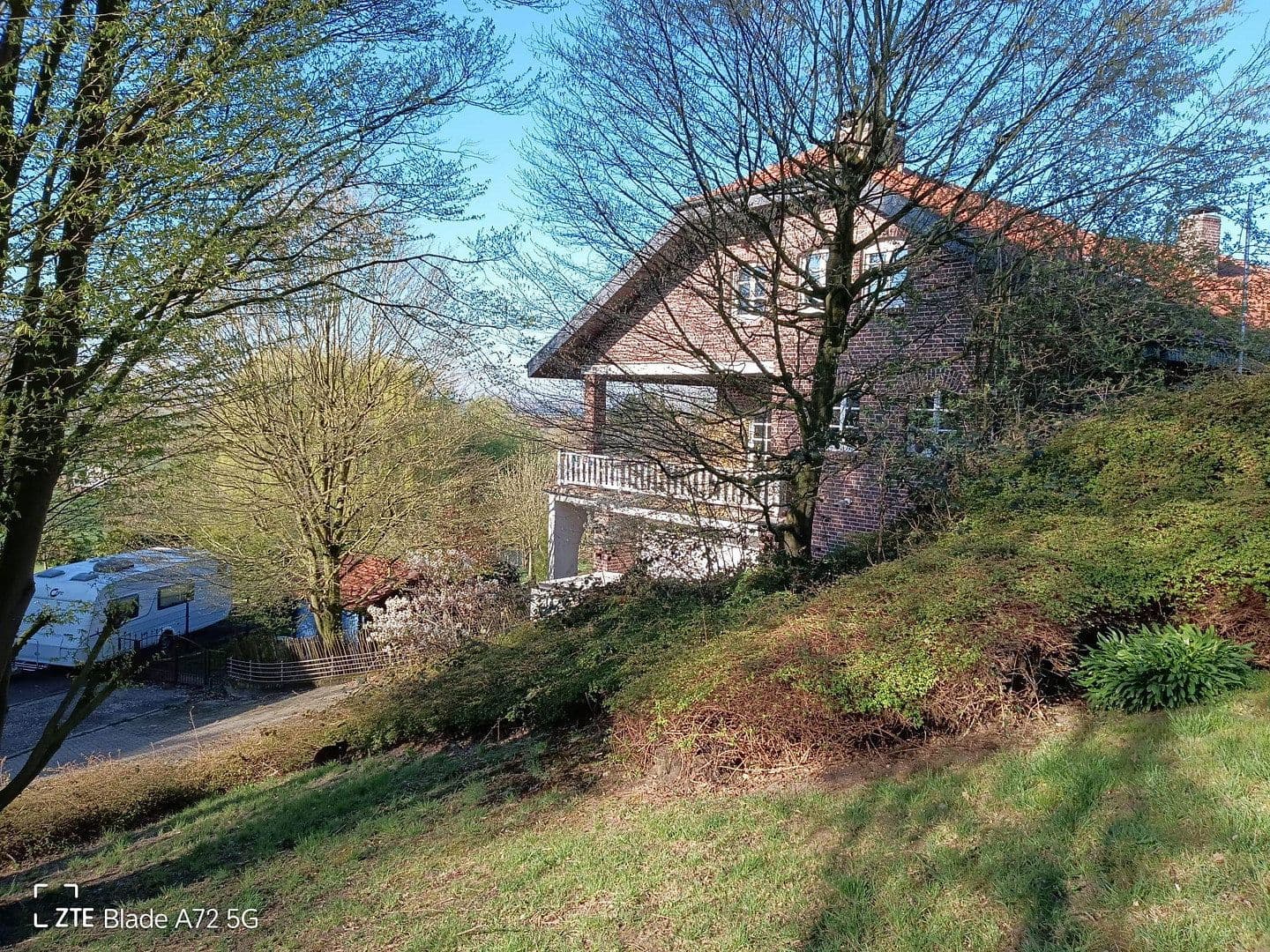 Predaj domu 378 m², pozemek 2.174 m², Nettetal, Severné Porýnie - Westfálsko Predaj domu 378 m², pozemek 2.174 m², Nettetal, Severné Porýnie - Westfálsko