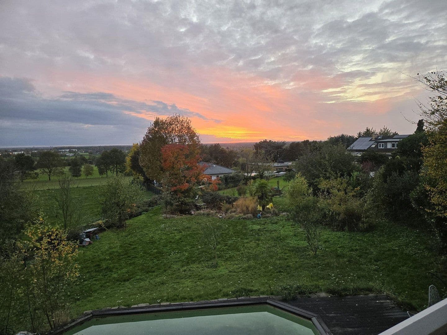 Predaj domu 378 m², pozemek 2.174 m², Nettetal, Severné Porýnie - Westfálsko Predaj domu 378 m², pozemek 2.174 m², Nettetal, Severné Porýnie - Westfálsko