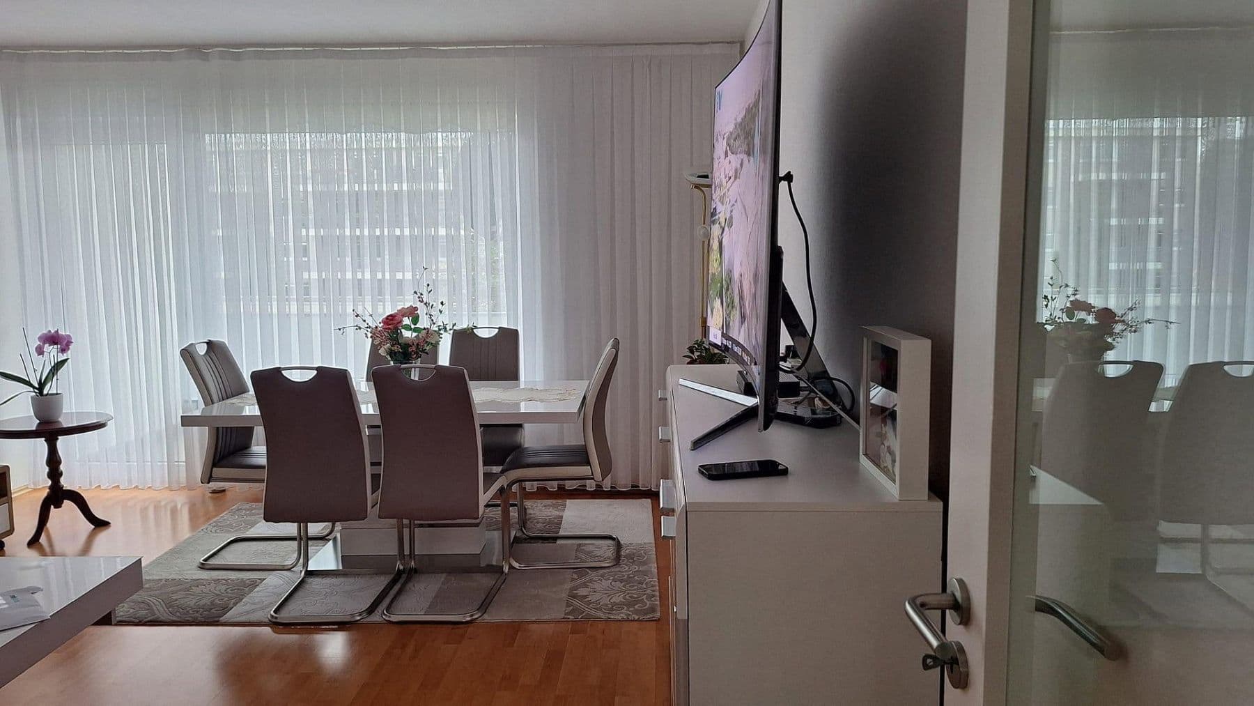 Prenájom bytu 3-izbový 68 m², Köln, Severné Porýnie - Westfálsko Prenájom bytu 3-izbový 68 m², Köln, Severné Porýnie - Westfálsko