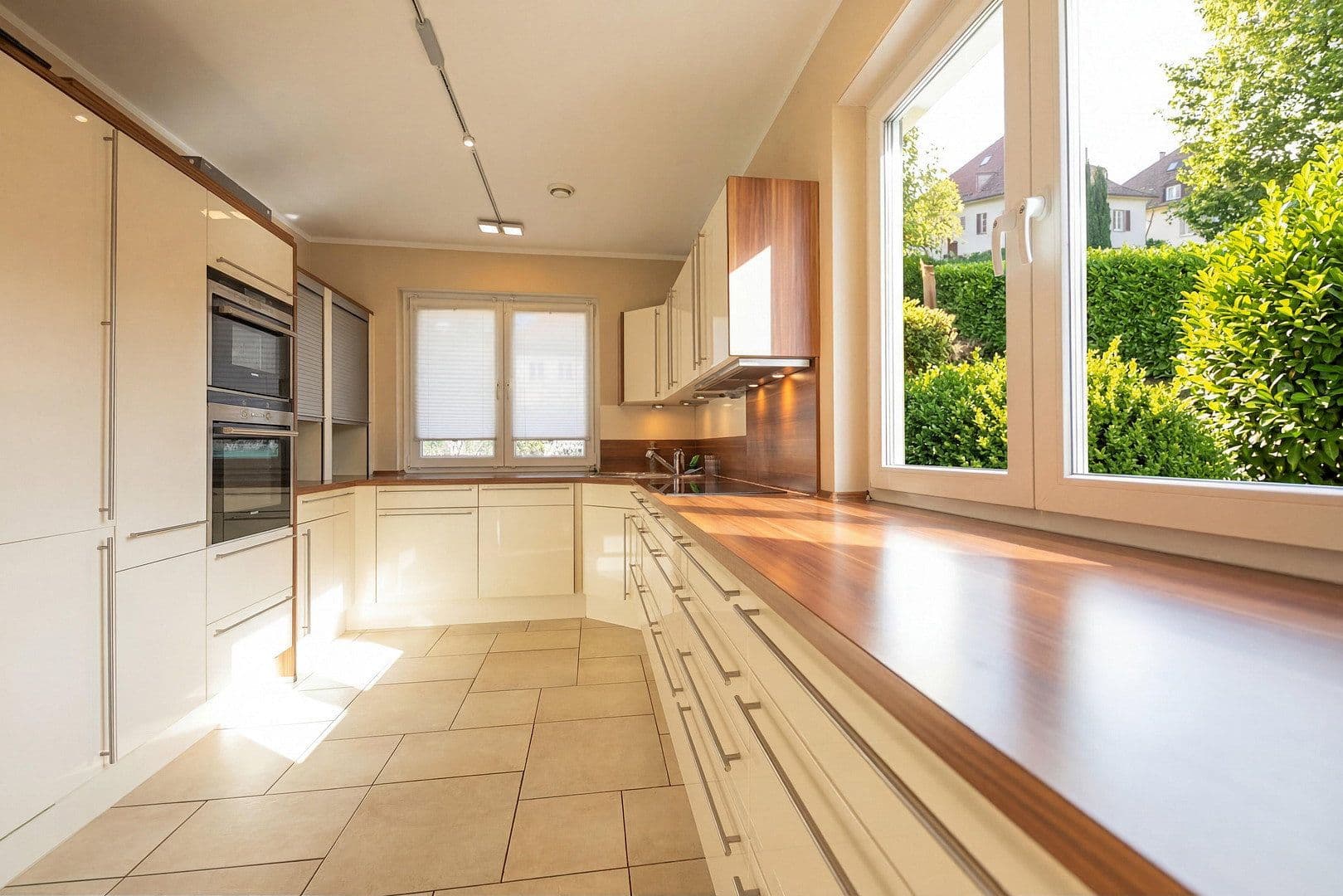 Predaj domu 157 m², pozemek 689 m², Teltow, Brandenbursko Predaj domu 157 m², pozemek 689 m², Teltow, Brandenbursko