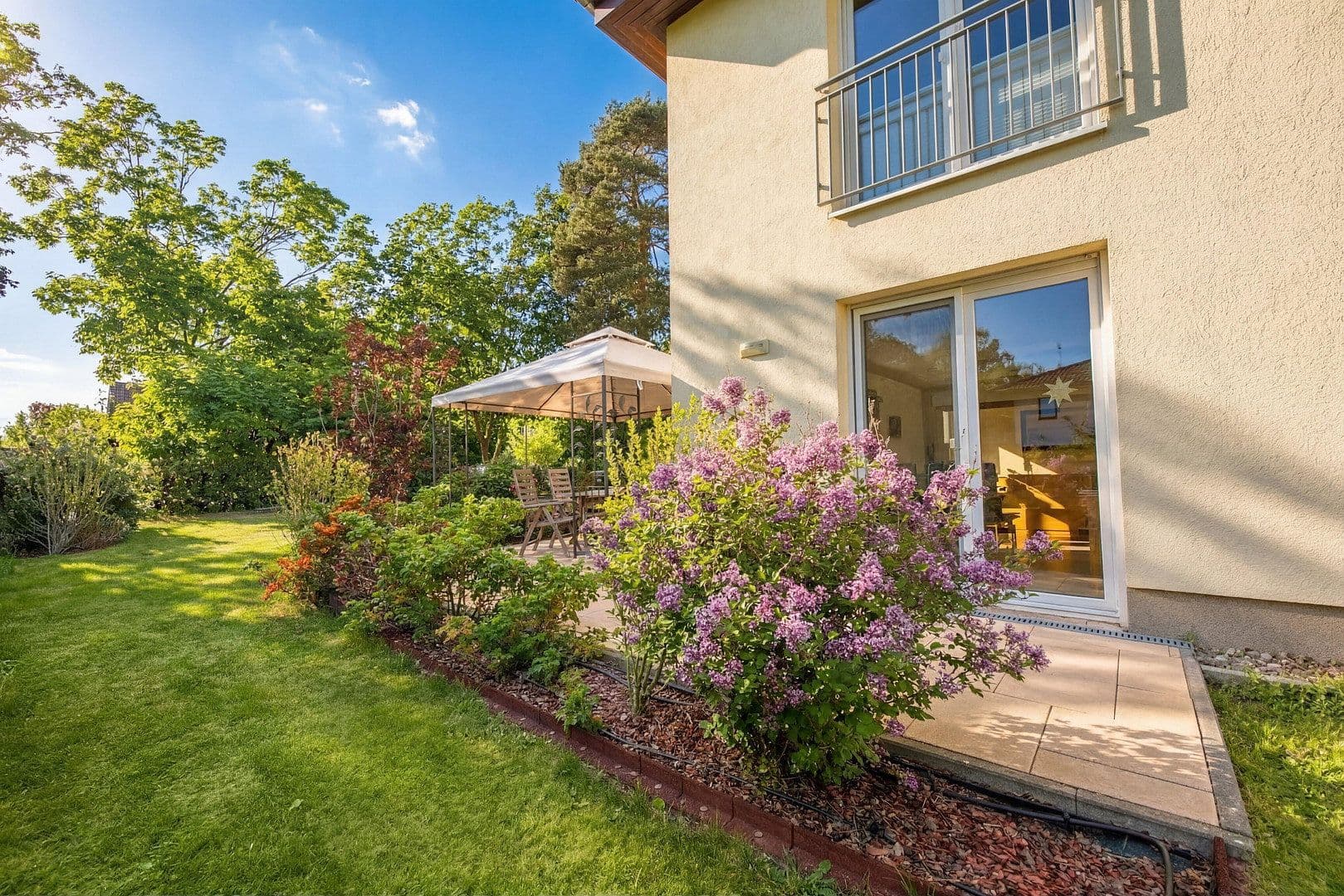 Predaj domu 157 m², pozemek 689 m², Teltow, Brandenbursko Predaj domu 157 m², pozemek 689 m², Teltow, Brandenbursko