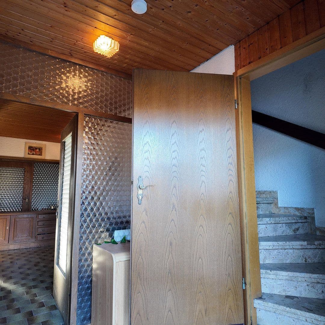 Predaj domu 225 m², pozemek 572 m², Maulbronn, Bádensko-Wurttembersko Predaj domu 225 m², pozemek 572 m², Maulbronn, Bádensko-Wurttembersko