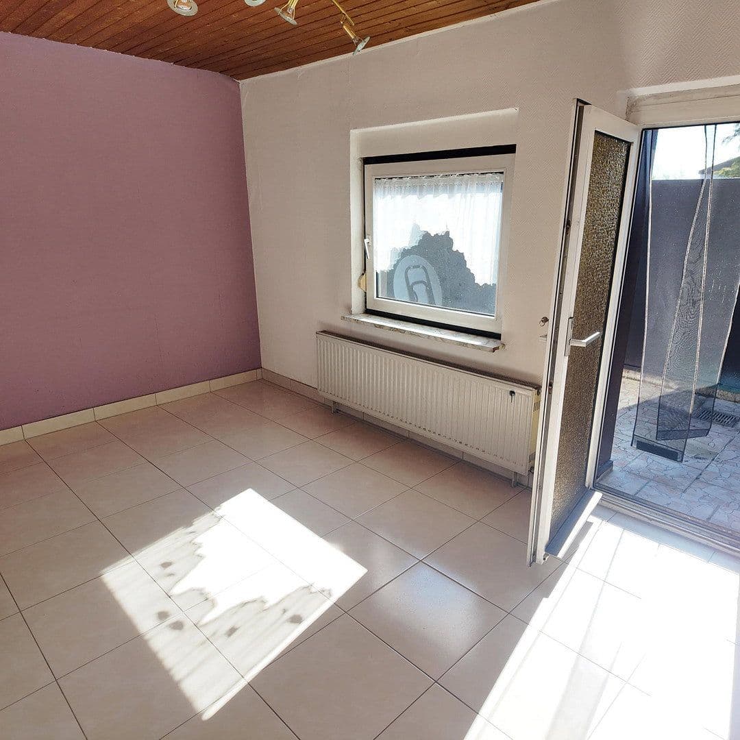 Predaj domu 225 m², pozemek 572 m², Maulbronn, Bádensko-Wurttembersko Predaj domu 225 m², pozemek 572 m², Maulbronn, Bádensko-Wurttembersko