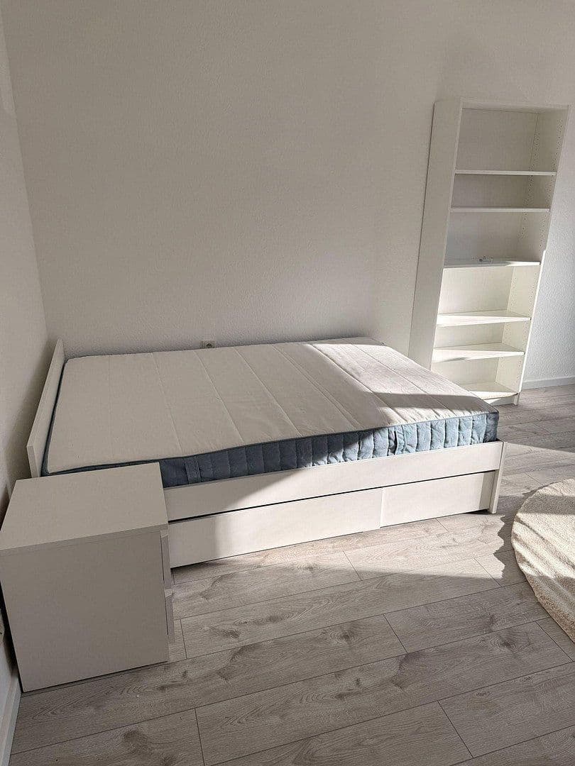 Prenájom bytu 1-izbový 37 m², Heinrichstr. 105, Düsseldorf, Severné Porýnie - Westfálsko Prenájom bytu 1-izbový 37 m², Heinrichstr. 105, Düsseldorf, Severné Porýnie - Westfálsko