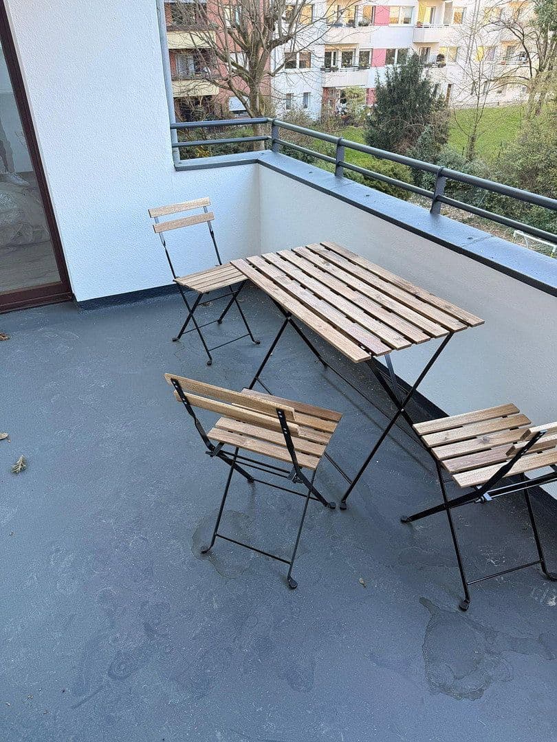 Prenájom bytu 1-izbový 37 m², Heinrichstr. 105, Düsseldorf, Severné Porýnie - Westfálsko Prenájom bytu 1-izbový 37 m², Heinrichstr. 105, Düsseldorf, Severné Porýnie - Westfálsko