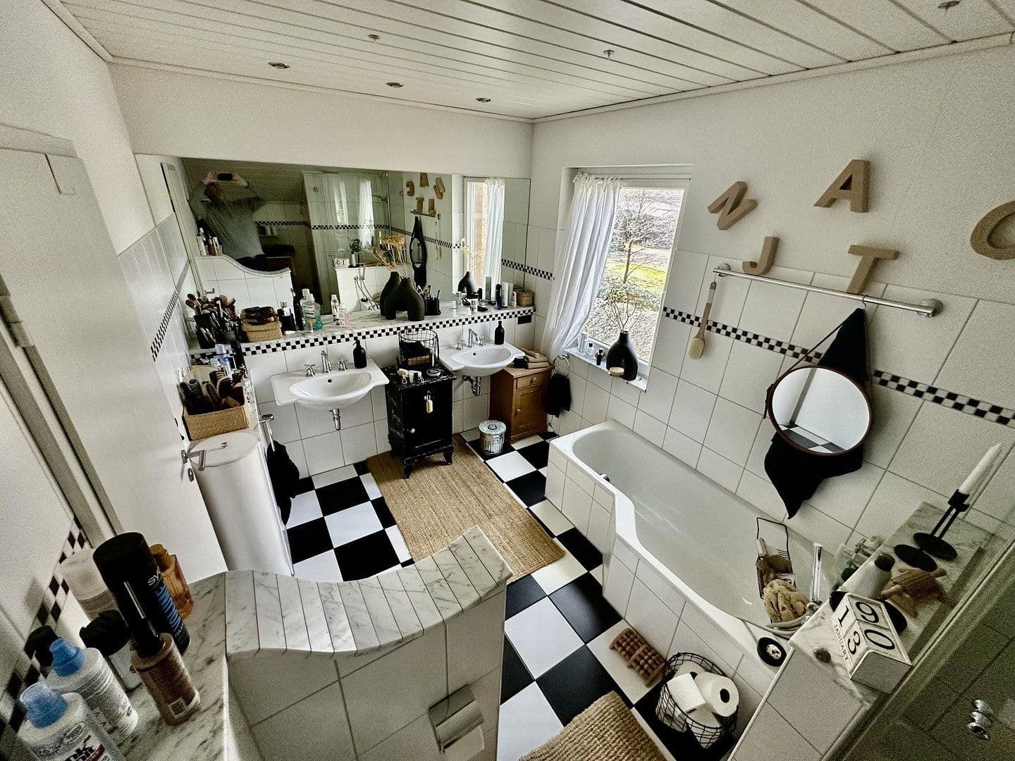 Predaj domu 317 m², pozemek 1.136 m², Bahnhofstraße 55a, Oberndorf, Dolné Sasko Predaj domu 317 m², pozemek 1.136 m², Bahnhofstraße 55a, Oberndorf, Dolné Sasko