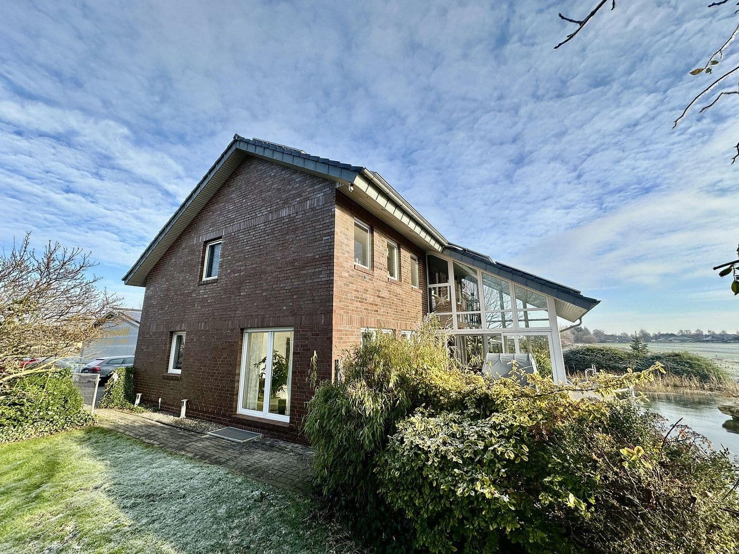 Predaj domu 317 m², pozemek 1.136 m², Bahnhofstraße 55a, Oberndorf, Dolné Sasko Predaj domu 317 m², pozemek 1.136 m², Bahnhofstraße 55a, Oberndorf, Dolné Sasko