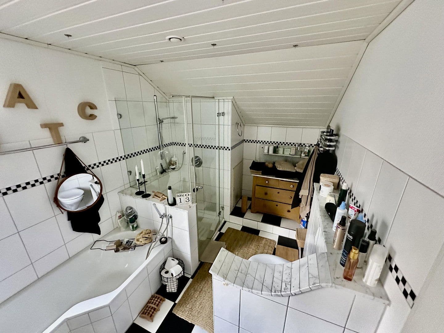 Predaj domu 317 m², pozemek 1.136 m², Bahnhofstraße 55a, Oberndorf, Dolné Sasko Predaj domu 317 m², pozemek 1.136 m², Bahnhofstraße 55a, Oberndorf, Dolné Sasko