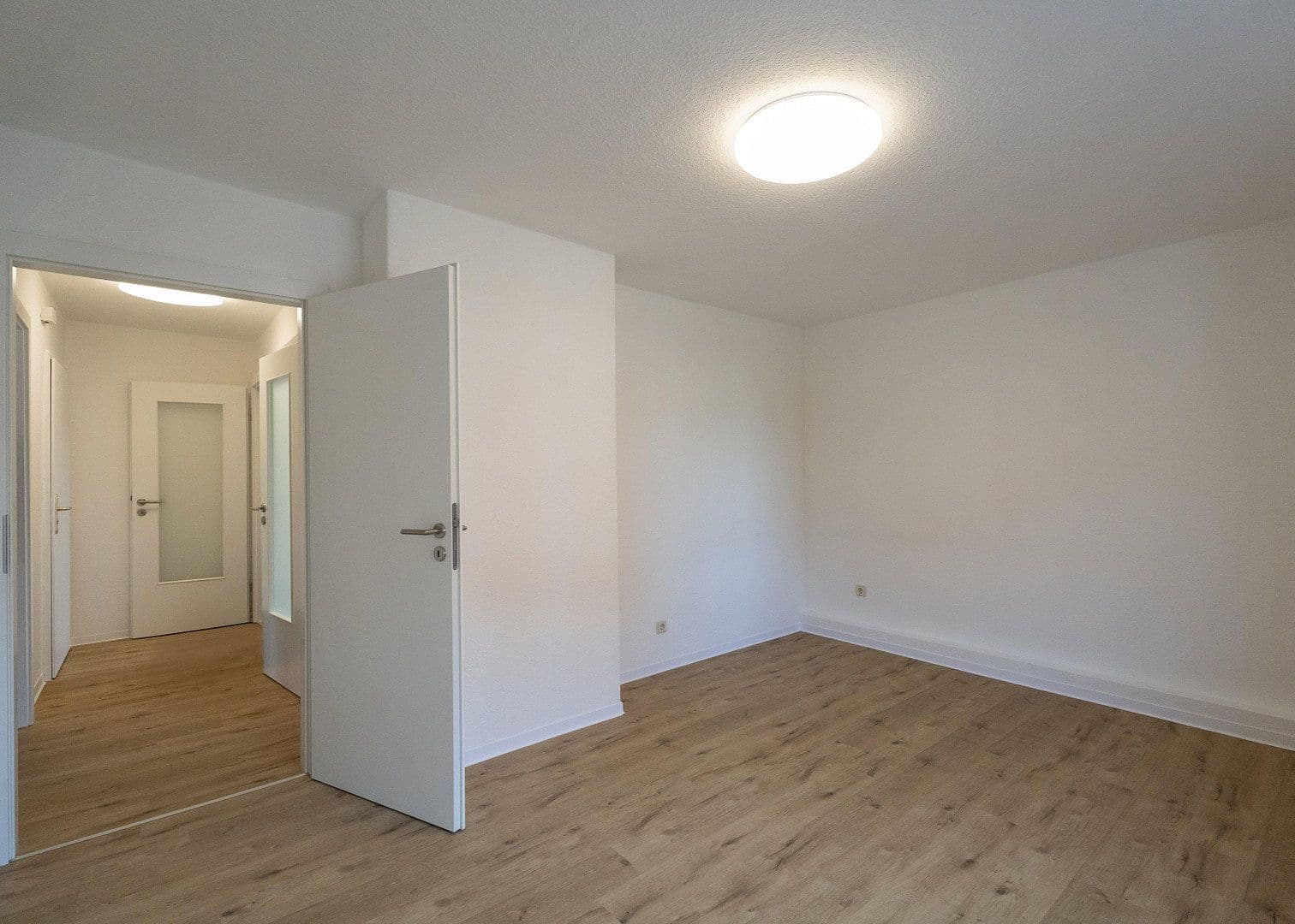 Predaj bytu 4-izbový 77 m², Paradieswiese 9, Neubrandenburg, Meklenbursko-Predpomoransko Predaj bytu 4-izbový 77 m², Paradieswiese 9, Neubrandenburg, Meklenbursko-Predpomoransko