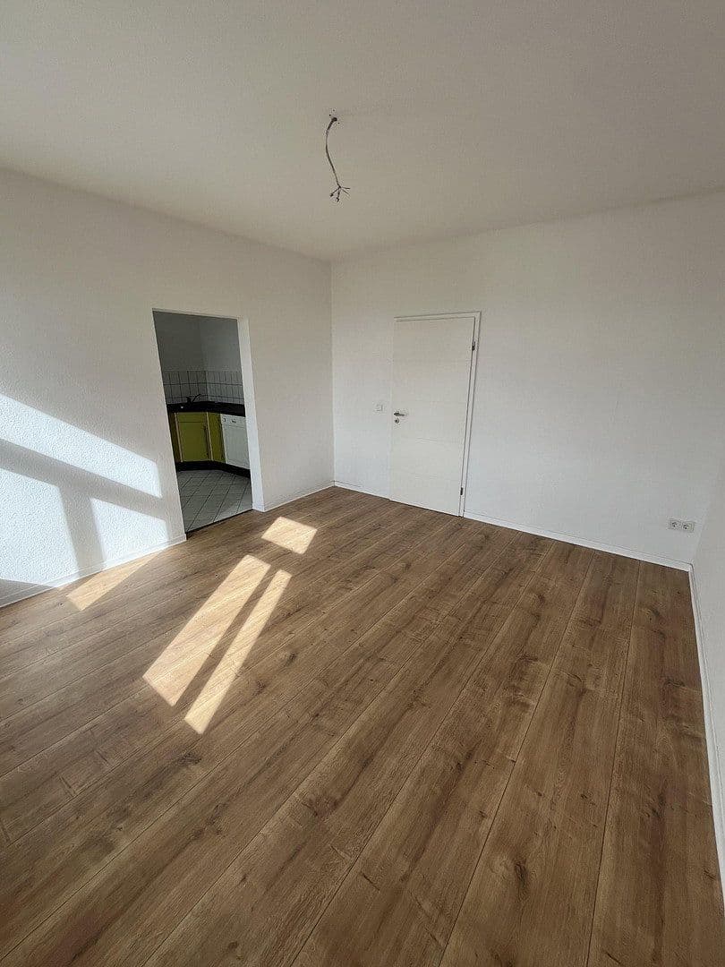 Prenájom bytu 2-izbový 66 m², Gera, Durínsko Prenájom bytu 2-izbový 66 m², Gera, Durínsko