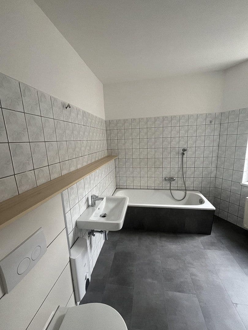 Prenájom bytu 2-izbový 66 m², Gera, Durínsko Prenájom bytu 2-izbový 66 m², Gera, Durínsko
