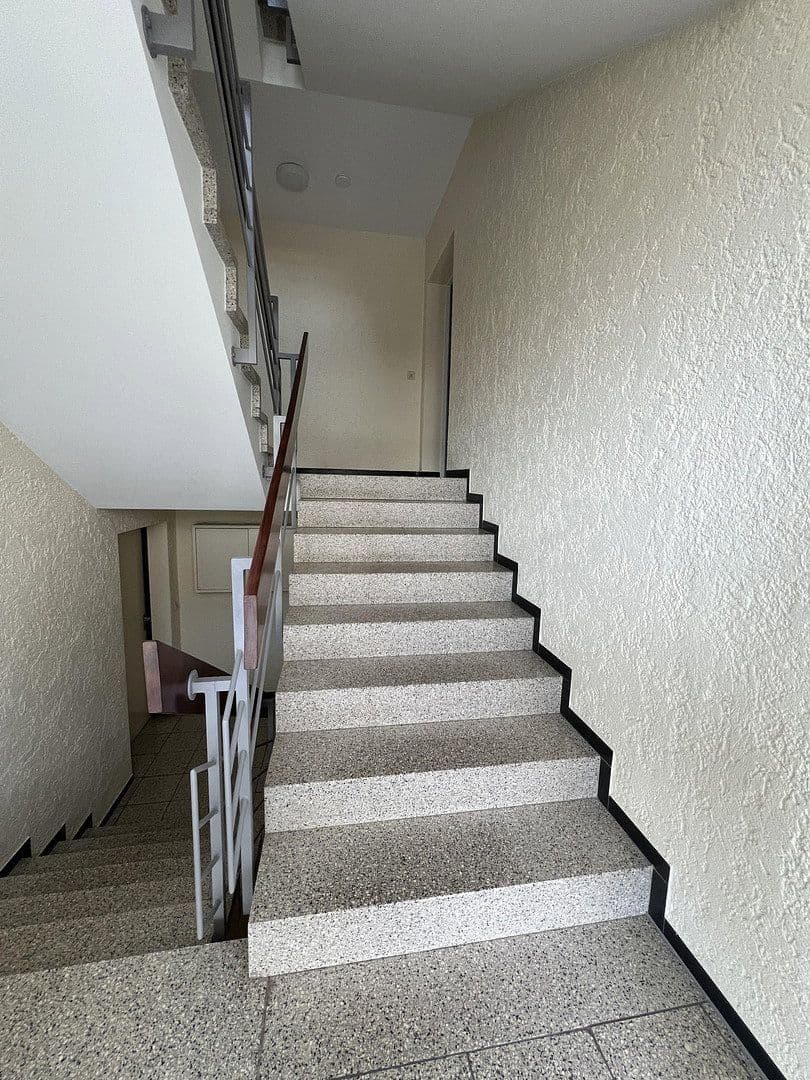 Prenájom bytu 2-izbový 59 m², Uhlandstr. 27, Altensteig, Bádensko-Wurttembersko Prenájom bytu 2-izbový 59 m², Uhlandstr. 27, Altensteig, Bádensko-Wurttembersko