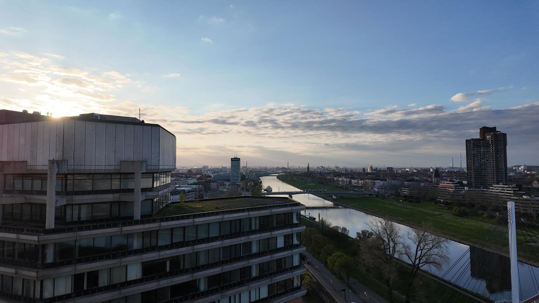 Prenájom bytu 2-izbový 67 m², Collinistraße 5, Mannheim, Bádensko-Wurttembersko Prenájom bytu 2-izbový 67 m², Collinistraße 5, Mannheim, Bádensko-Wurttembersko