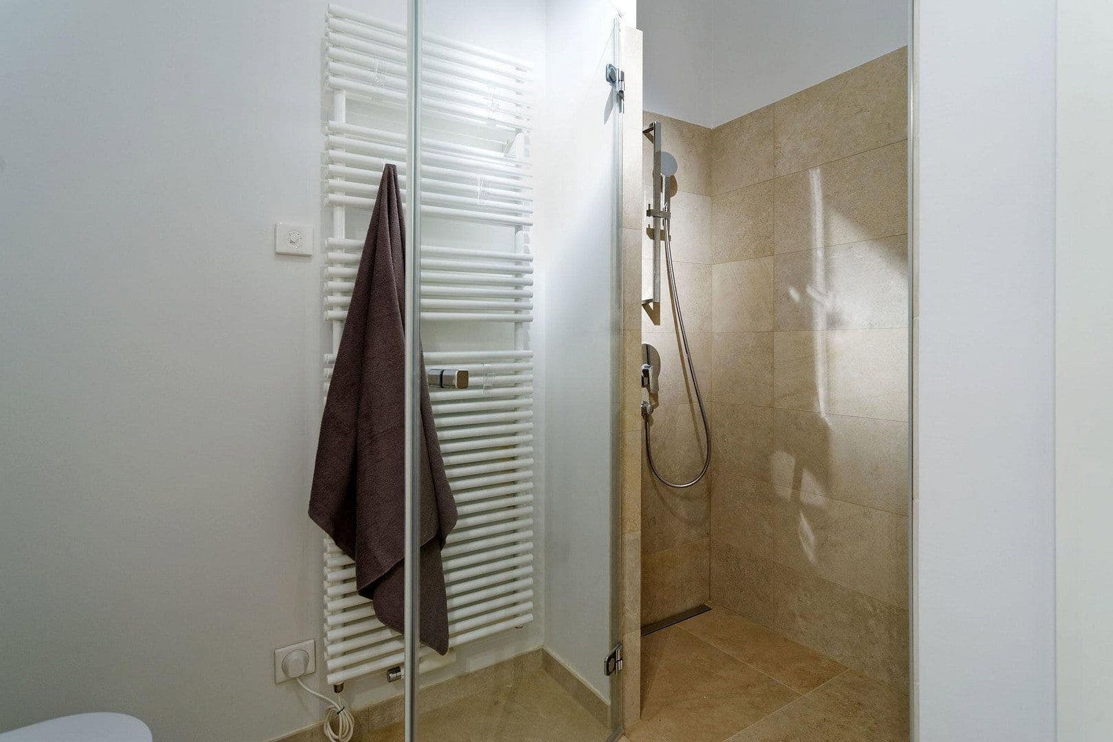 Predaj bytu 3-izbový 87 m², Gervinusstraße 1b, Berlin, Berlín Predaj bytu 3-izbový 87 m², Gervinusstraße 1b, Berlin, Berlín