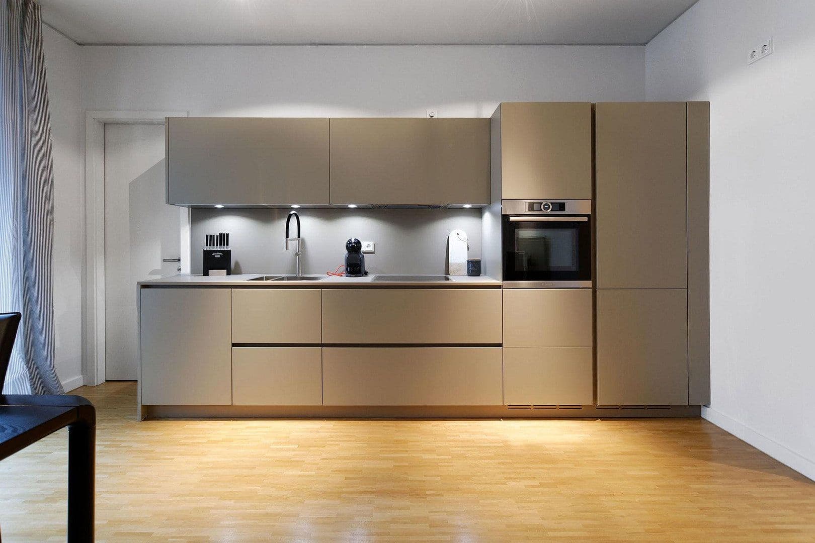 Predaj bytu 3-izbový 87 m², Gervinusstraße 1b, Berlin, Berlín Predaj bytu 3-izbový 87 m², Gervinusstraße 1b, Berlin, Berlín