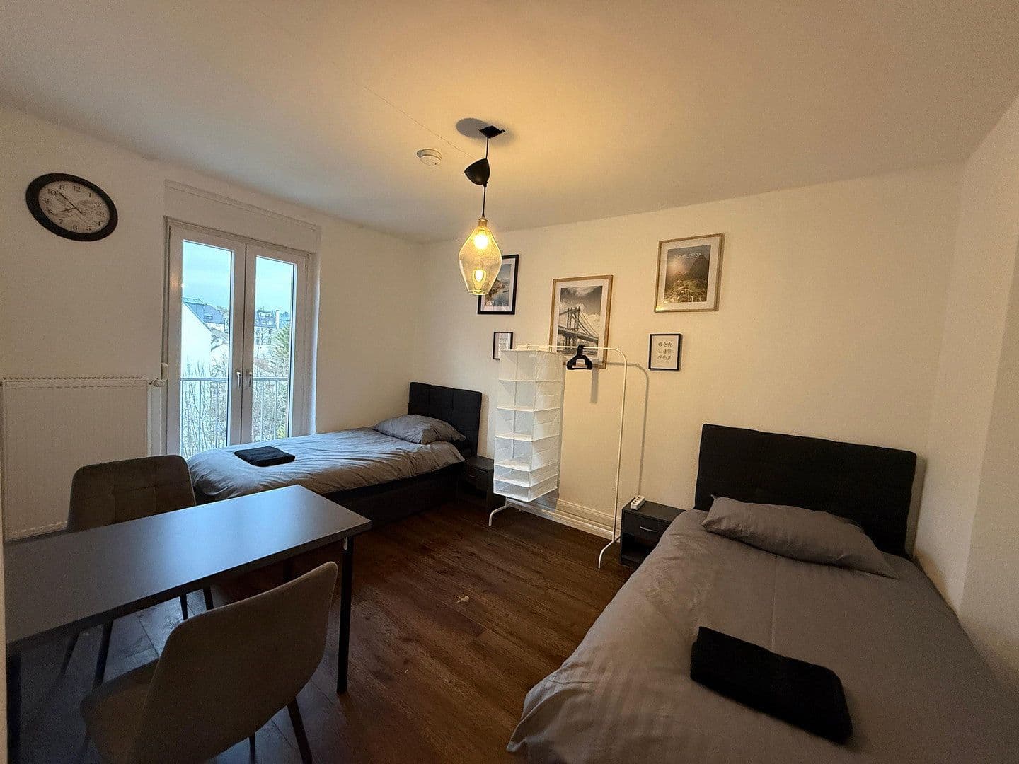 Prenájom bytu 3-izbový 85 m², Schellingstr, Frankfurt, Hesensko Prenájom bytu 3-izbový 85 m², Schellingstr, Frankfurt, Hesensko