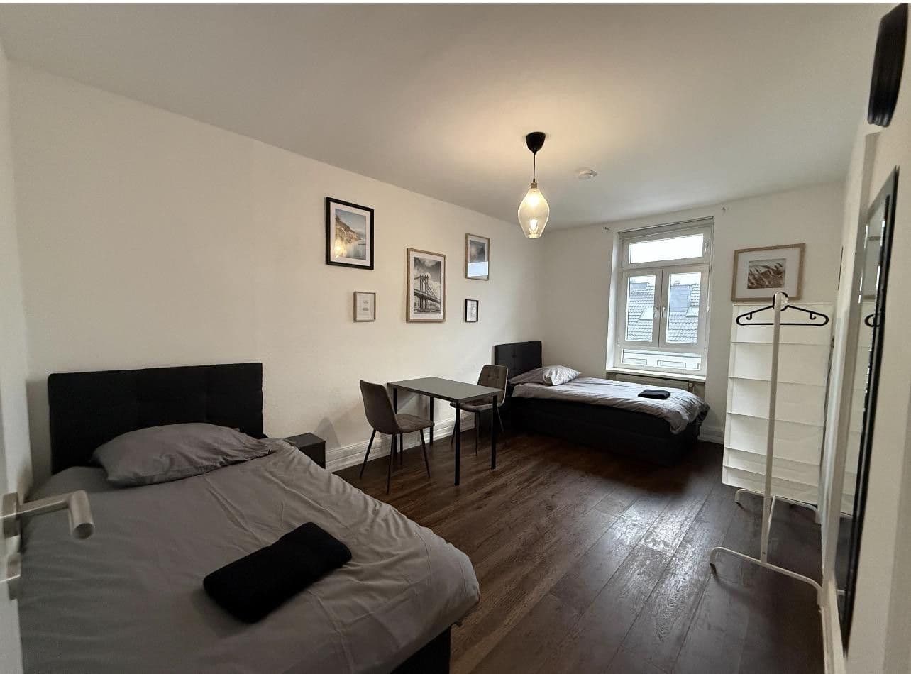 Prenájom bytu 3-izbový 85 m², Schellingstr, Frankfurt, Hesensko Prenájom bytu 3-izbový 85 m², Schellingstr, Frankfurt, Hesensko