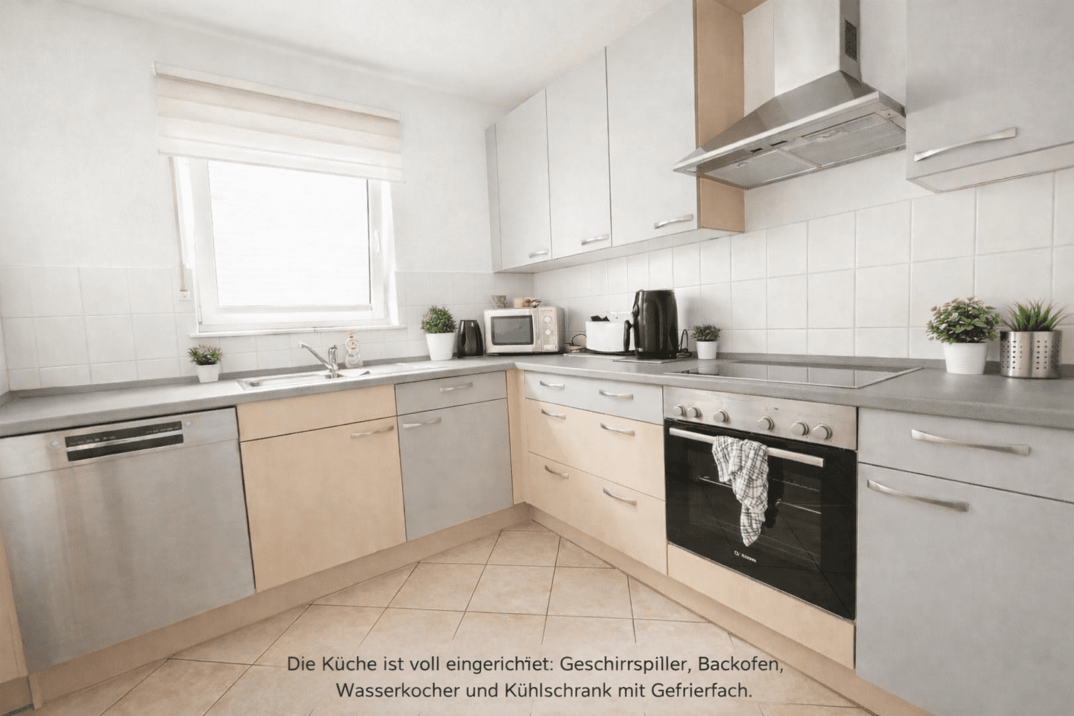 Prenájom bytu 5-izbový 155 m², Saarstr, Wiesbaden, Hesensko Prenájom bytu 5-izbový 155 m², Saarstr, Wiesbaden, Hesensko