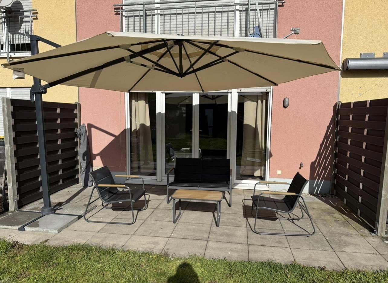 Prenájom bytu 5-izbový 155 m², Saarstr, Wiesbaden, Hesensko Prenájom bytu 5-izbový 155 m², Saarstr, Wiesbaden, Hesensko