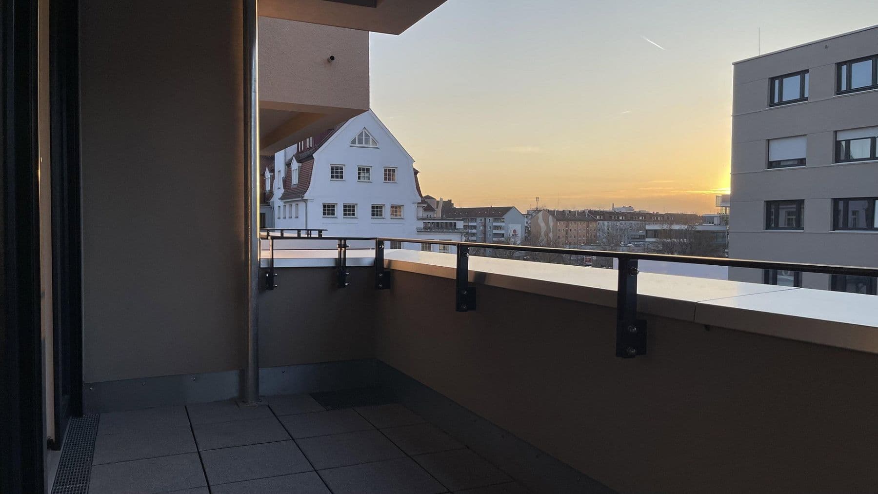 Prenájom bytu 3-izbový 86 m², Nürnberg, Bavorsko Prenájom bytu 3-izbový 86 m², Nürnberg, Bavorsko