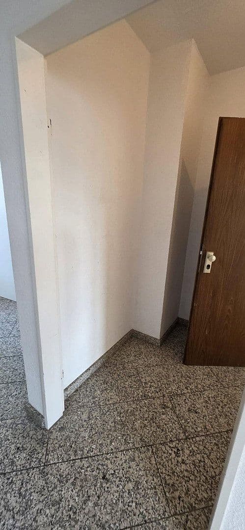 Prenájom bytu 2-izbový 80 m², Wuppertal, Severné Porýnie - Westfálsko Prenájom bytu 2-izbový 80 m², Wuppertal, Severné Porýnie - Westfálsko