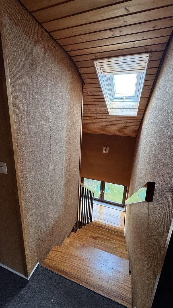 Predaj domu 167 m², pozemek 832 m², Ellwangen (Jagst), Bádensko-Wurttembersko Predaj domu 167 m², pozemek 832 m², Ellwangen (Jagst), Bádensko-Wurttembersko