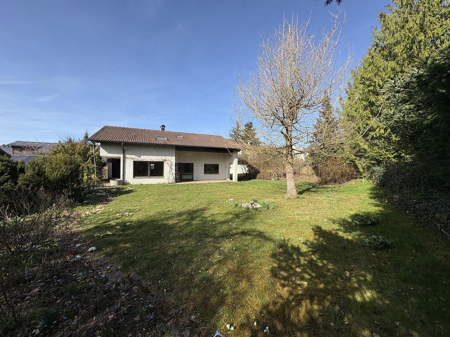 Predaj domu 167 m², pozemek 832 m², Ellwangen (Jagst), Bádensko-Wurttembersko Predaj domu 167 m², pozemek 832 m², Ellwangen (Jagst), Bádensko-Wurttembersko