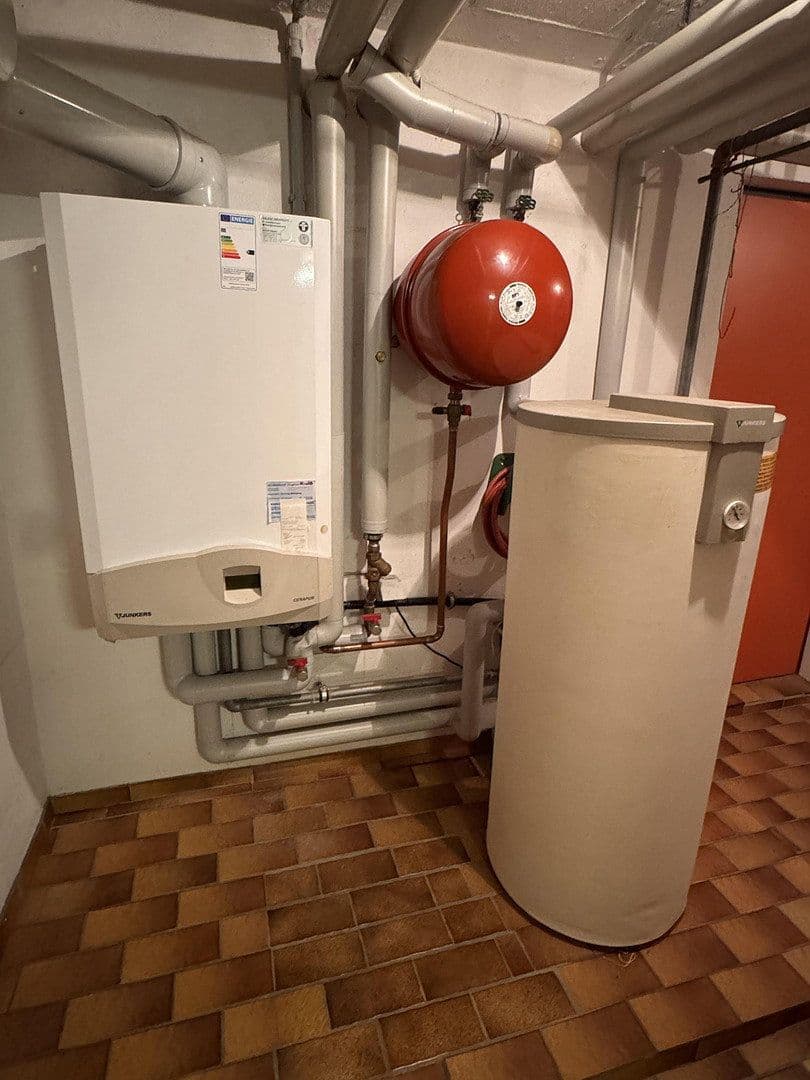 Predaj domu 167 m², pozemek 832 m², Ellwangen (Jagst), Bádensko-Wurttembersko Predaj domu 167 m², pozemek 832 m², Ellwangen (Jagst), Bádensko-Wurttembersko