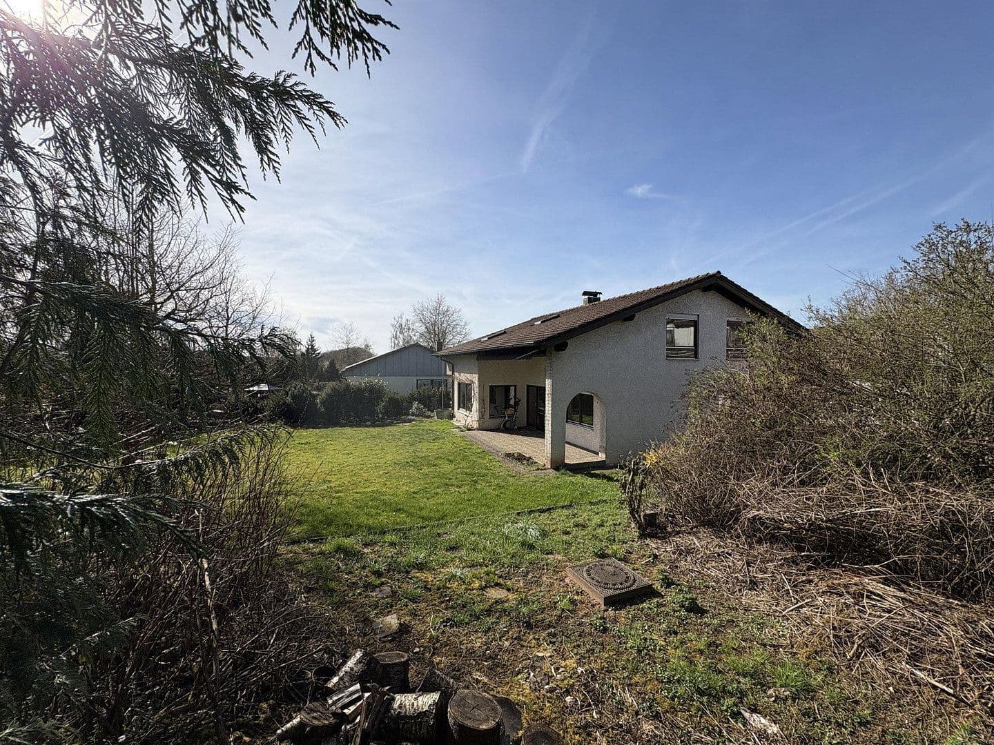 Predaj domu 167 m², pozemek 832 m², Ellwangen (Jagst), Bádensko-Wurttembersko Predaj domu 167 m², pozemek 832 m², Ellwangen (Jagst), Bádensko-Wurttembersko