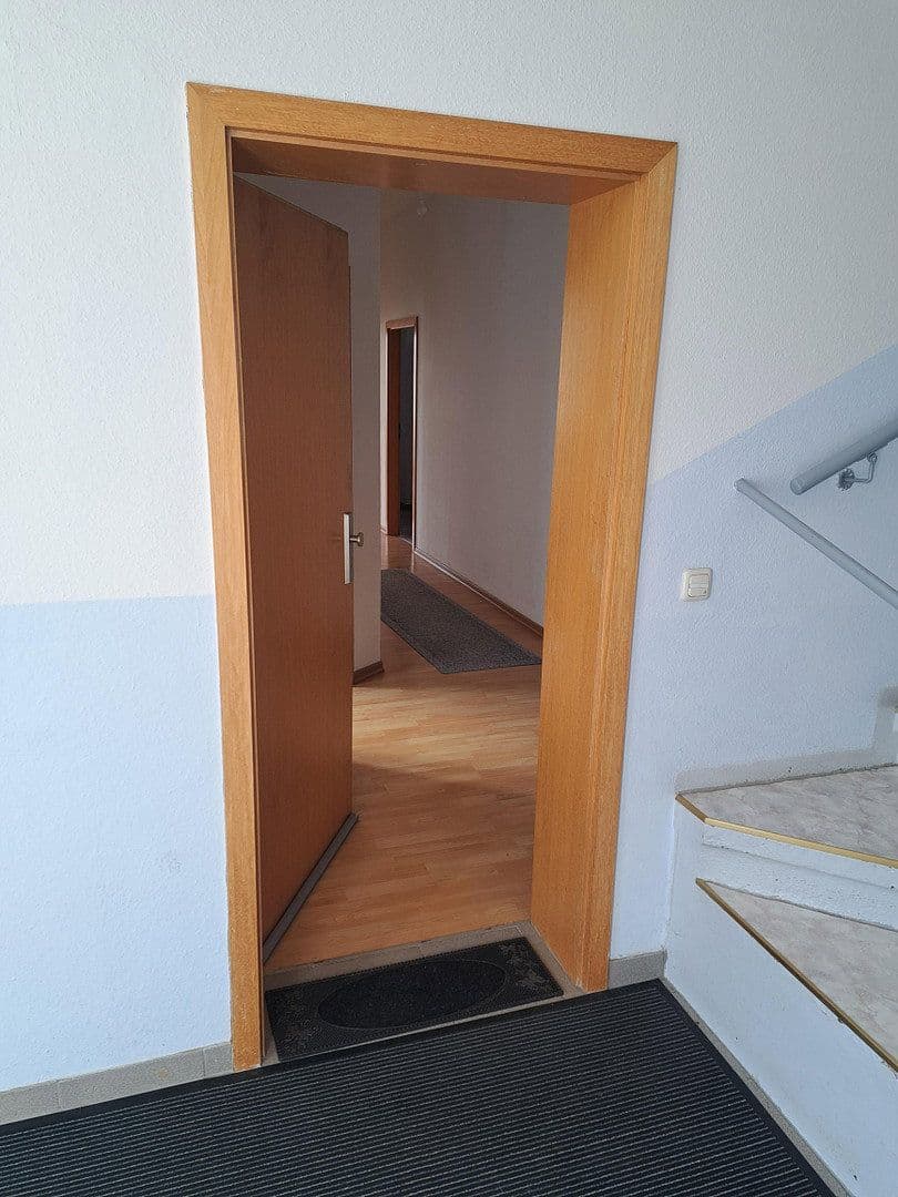 Predaj bytu 3-izbový 76 m², Roßbacher Str. 11, Bad Elster, Sasko Predaj bytu 3-izbový 76 m², Roßbacher Str. 11, Bad Elster, Sasko