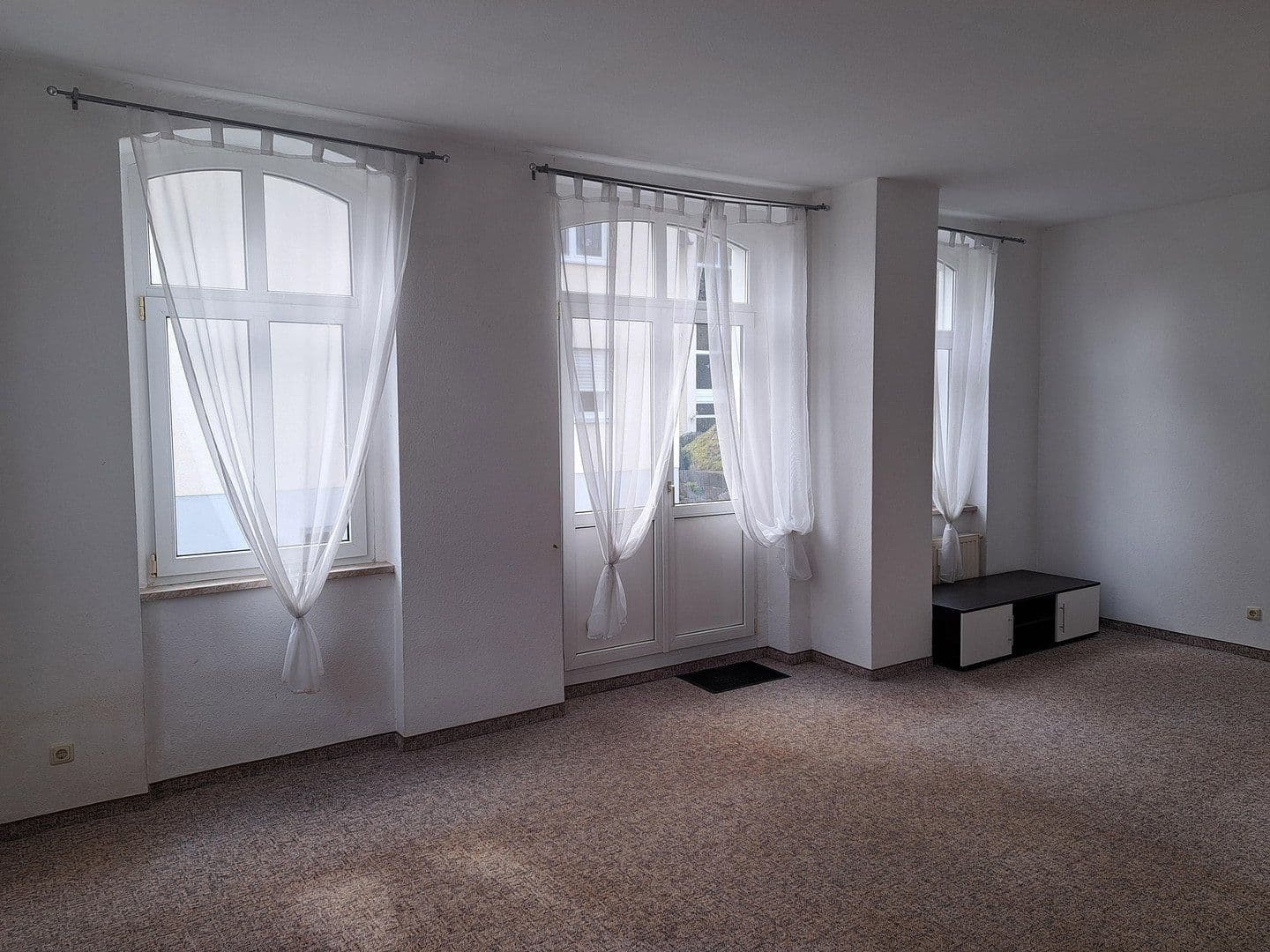 Predaj bytu 3-izbový 76 m², Roßbacher Str. 11, Bad Elster, Sasko Predaj bytu 3-izbový 76 m², Roßbacher Str. 11, Bad Elster, Sasko