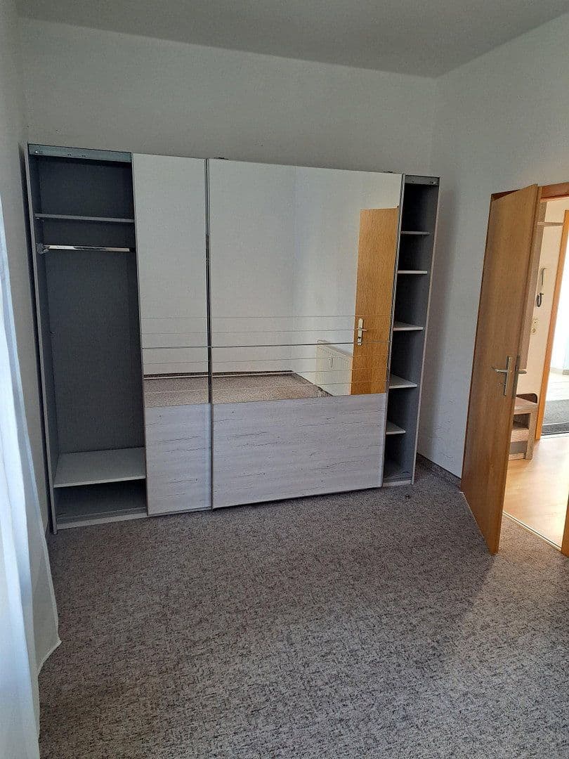 Predaj bytu 3-izbový 76 m², Roßbacher Str. 11, Bad Elster, Sasko Predaj bytu 3-izbový 76 m², Roßbacher Str. 11, Bad Elster, Sasko