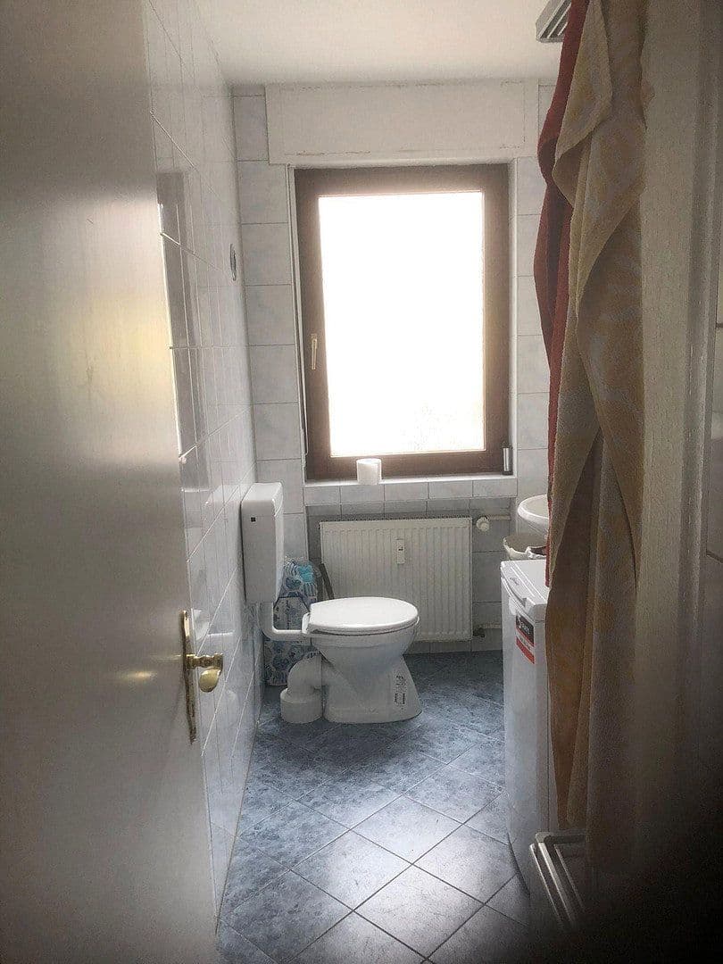 Prenájom bytu 3-izbový 97 m², Kübelmarkt 28, Bruchsal, Bádensko-Wurttembersko Prenájom bytu 3-izbový 97 m², Kübelmarkt 28, Bruchsal, Bádensko-Wurttembersko