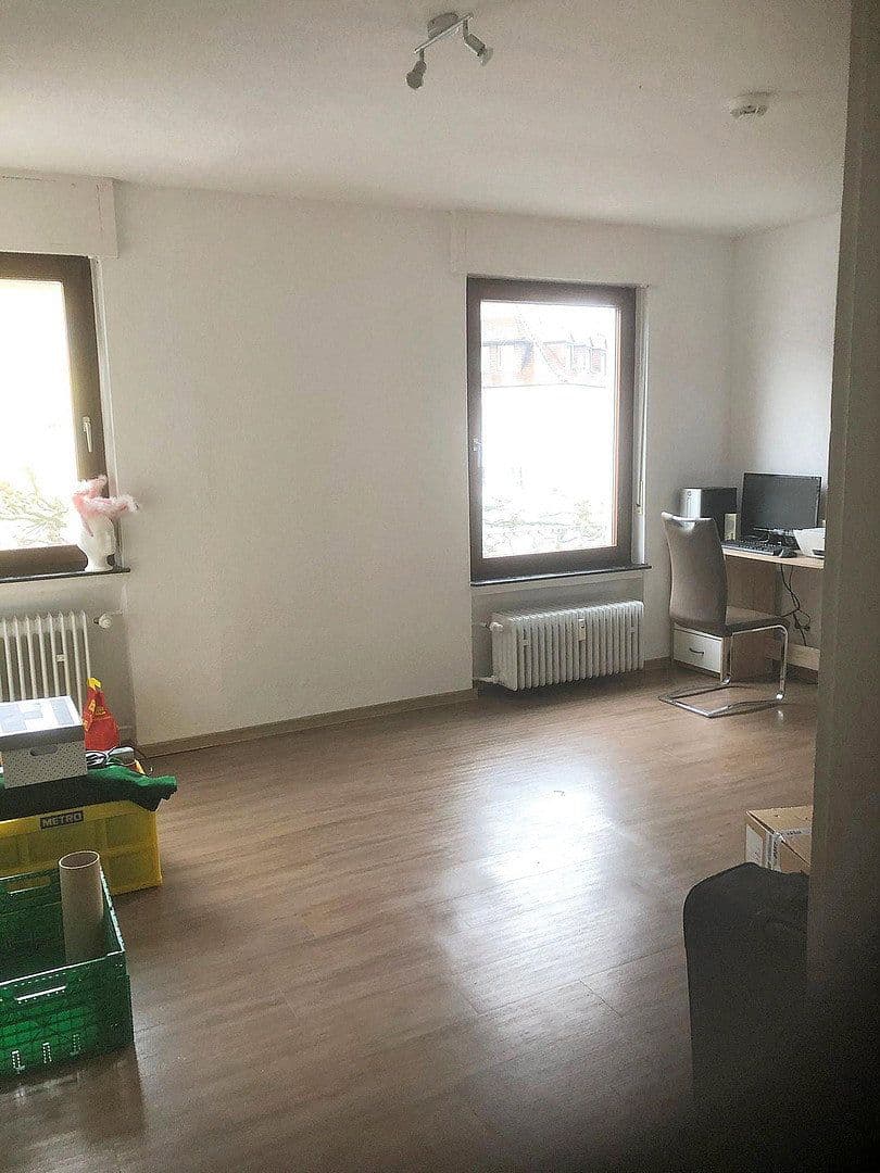 Prenájom bytu 3-izbový 97 m², Kübelmarkt 28, Bruchsal, Bádensko-Wurttembersko Prenájom bytu 3-izbový 97 m², Kübelmarkt 28, Bruchsal, Bádensko-Wurttembersko